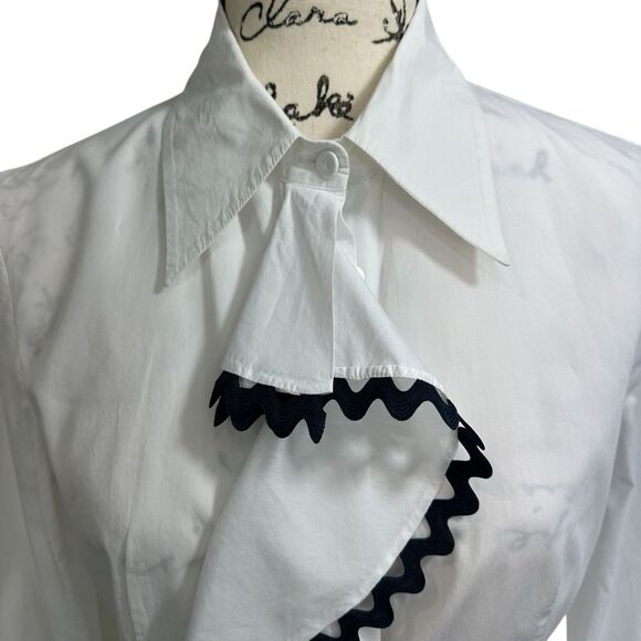 Prada Crisp White Poplin Tailored Ruffle Blue Navy Trim Shirt, 42/6 - Picture 4 of 11